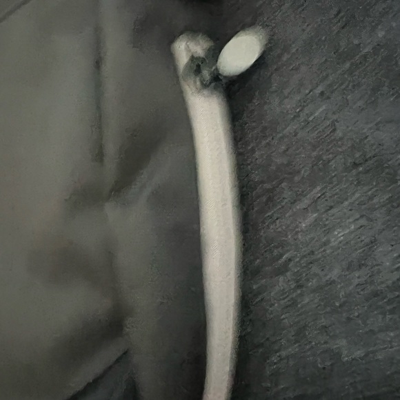 ⭐️ Firm Price ⭐️ New without tags Skyway messenger laptop bag - Picture 7 of 7